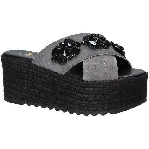 Exé Shoes G4700885736T Mules / Sabots Couleur Noir 8 Exé Shoes G4700885736T Mules / Sabots Couleur Noir -Etro Soldes Magasin 18733744 500 A