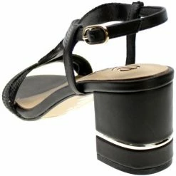 Exé Shoes PENNY-230 Sandales et Nu-pieds Couleur Noir 10 Exé Shoes PENNY-230 Sandales et Nu-pieds Couleur Noir -Etro Soldes Magasin 22994192 500 C